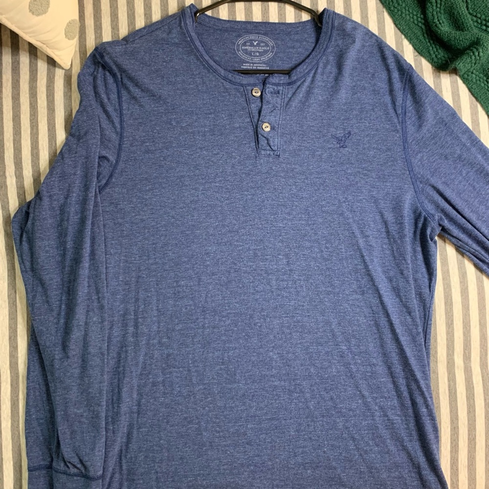 American Eagle Long Sleeve